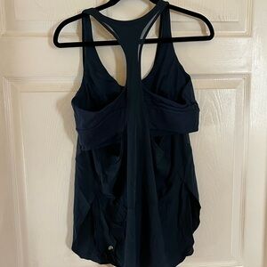 Lululemon tank with built in bra